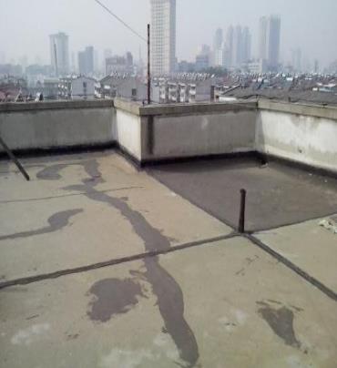龙南漏水维修 楼顶漏水是什么原因，楼顶漏水维修方法是什么?